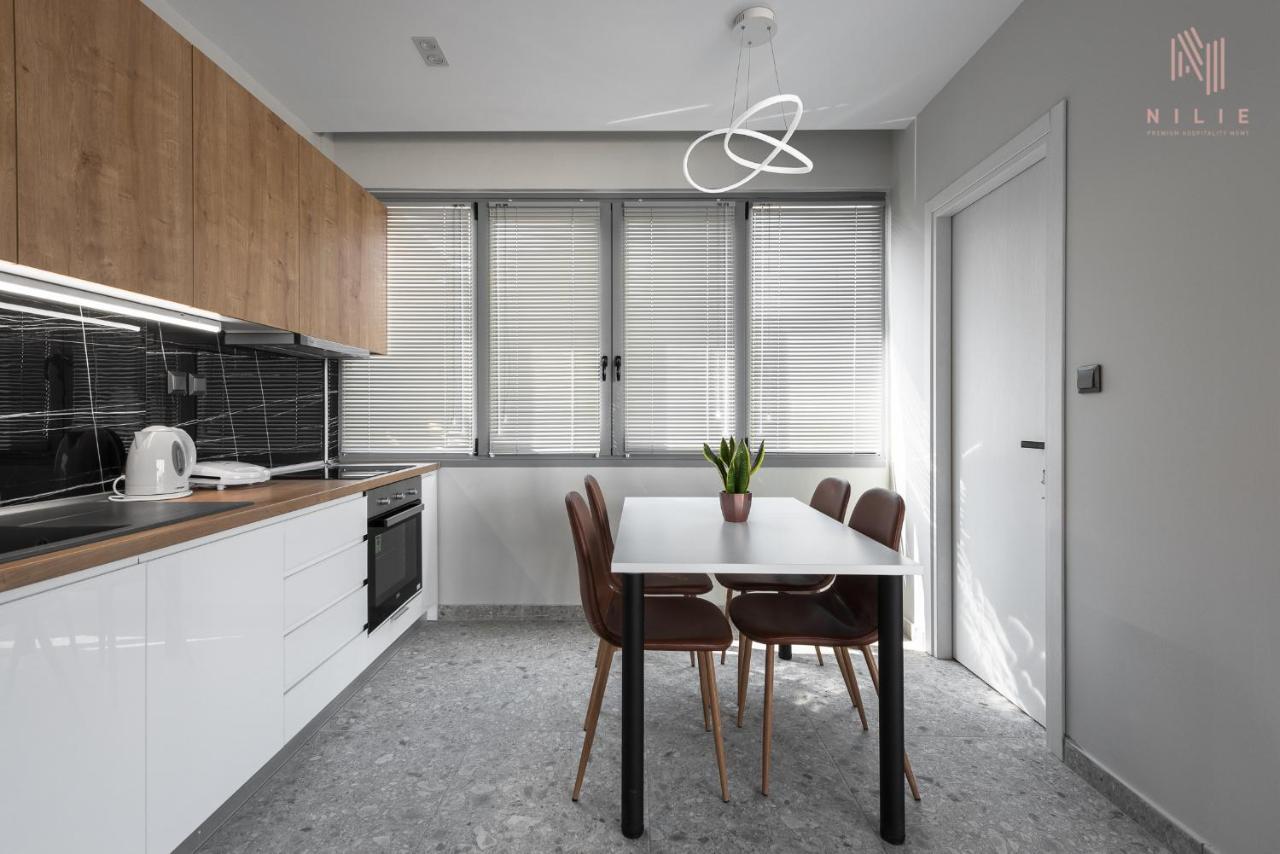 The Skysphere, Nilie Hospitality Mgmt Apartment Солун Екстериор снимка